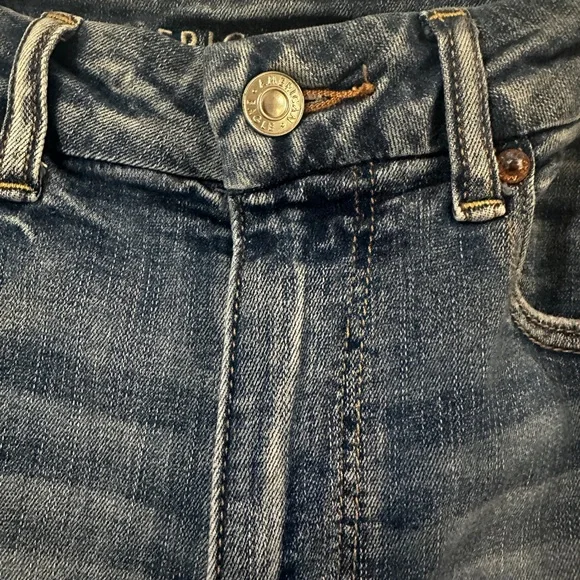 American Eagle Curvy Super Hi-Rise Shortie - Picture 2 of 10